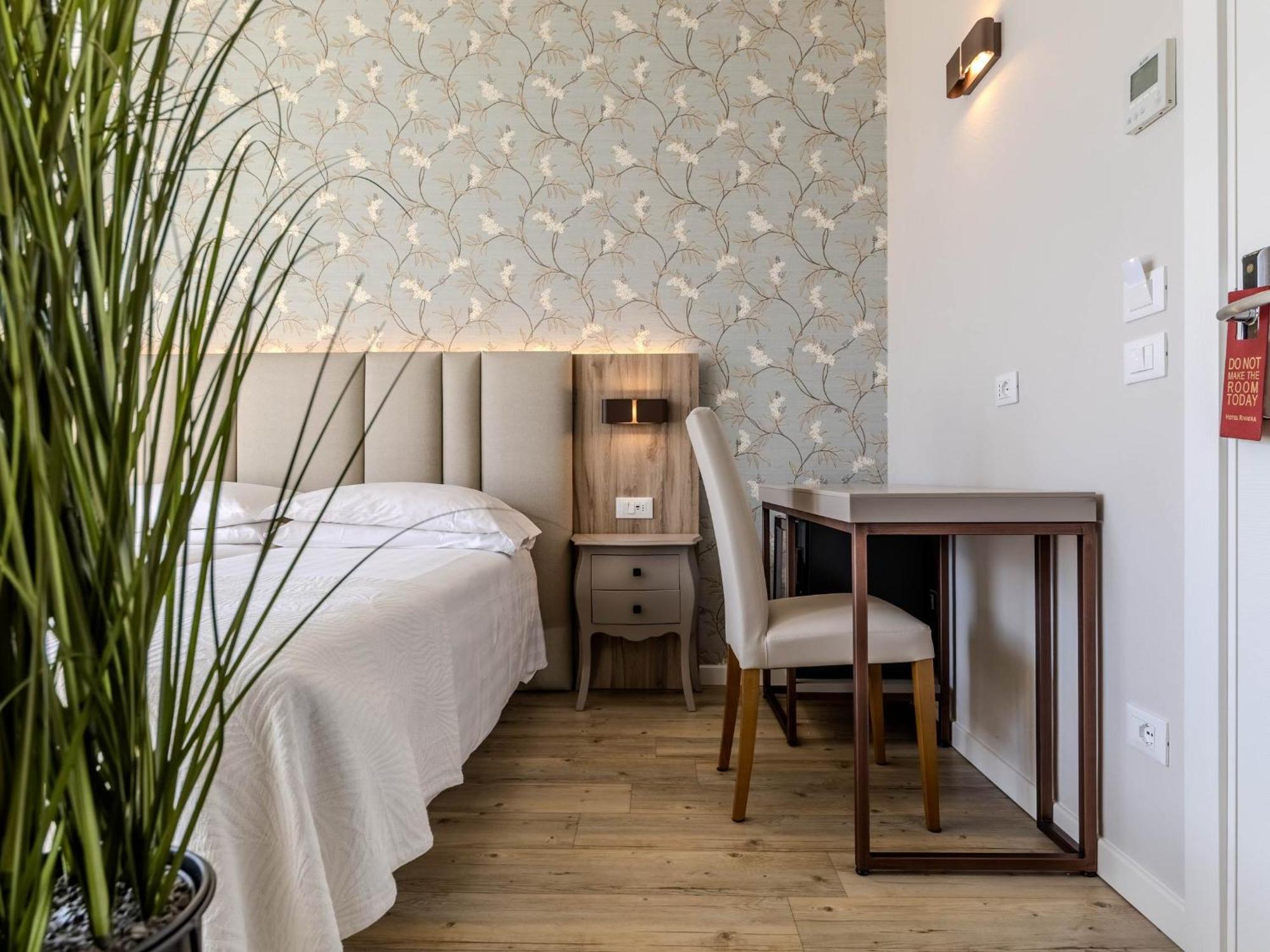 Hotel Riviera Panoramic Green Resort 리몬네술가르다 외부 사진
