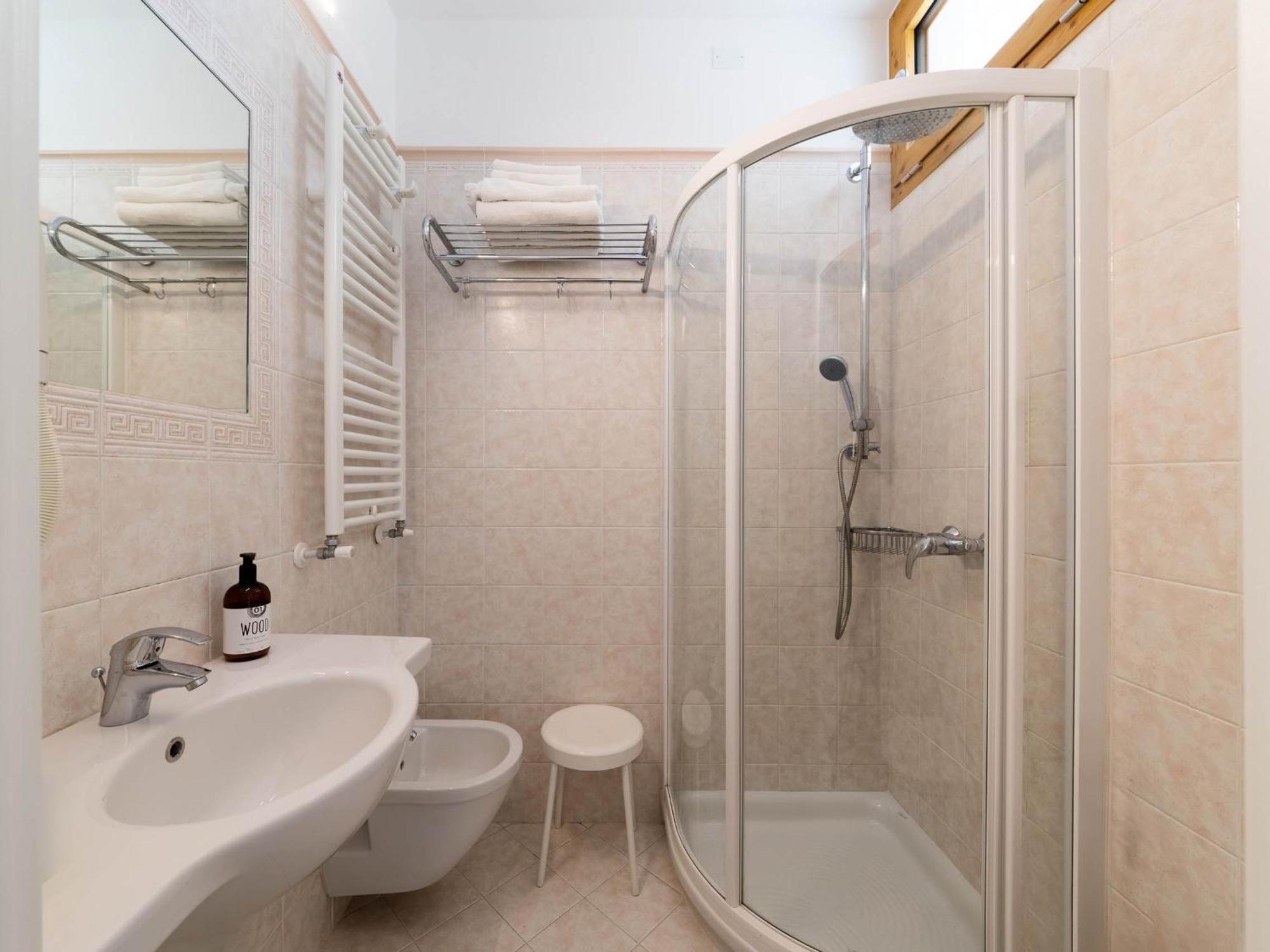 Hotel Riviera Panoramic Green Resort 리몬네술가르다 외부 사진
