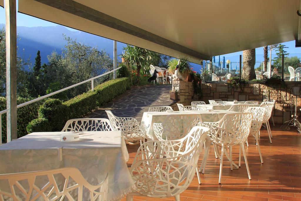 Hotel Riviera Panoramic Green Resort 리몬네술가르다 외부 사진
