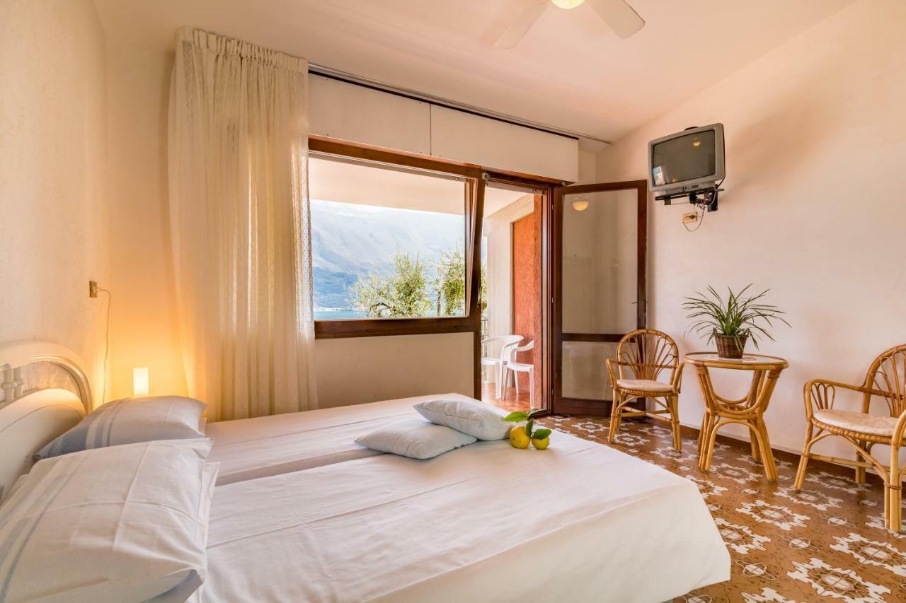 Hotel Riviera Panoramic Green Resort 리몬네술가르다 외부 사진